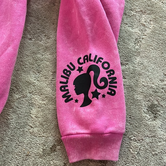 Barbie Pink Sweatshirt Pullover Small - Picture 2 of 4